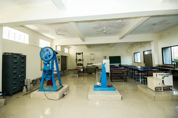 G. H. Raisoni University Amravati Building photo 4